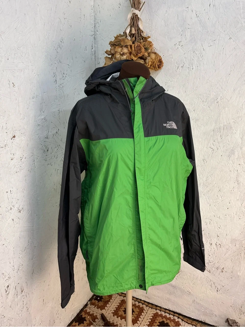The North Face Hyvent 2.5L Rain Hooded Jacket Grey Green Mens Large